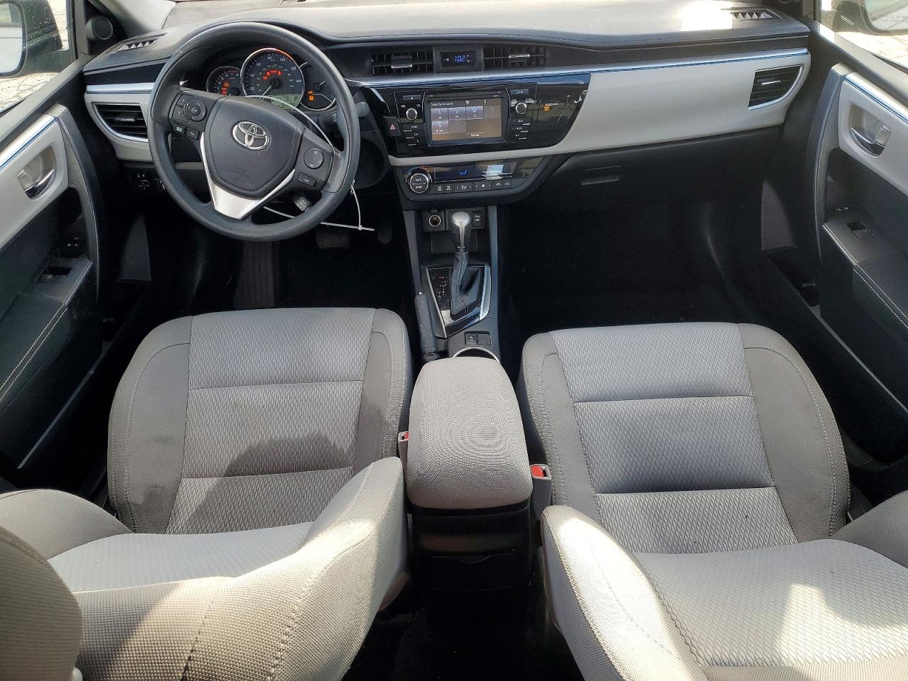 2016 TOYOTA COROLLA L photo 8