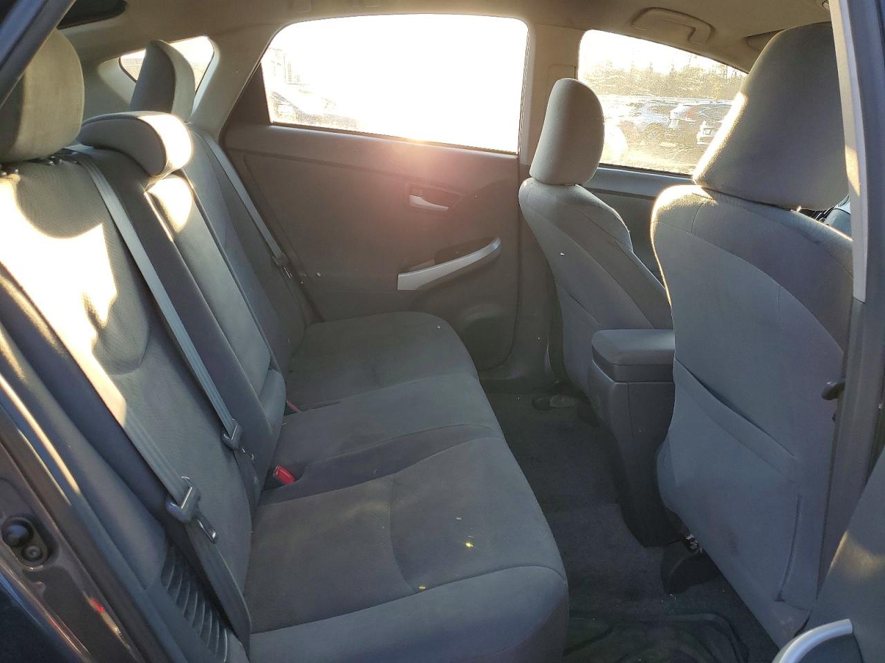2011 TOYOTA PRIUS photo 10