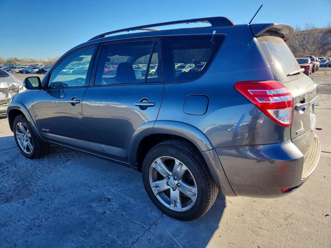 2009 TOYOTA RAV4 SPORT photo 2