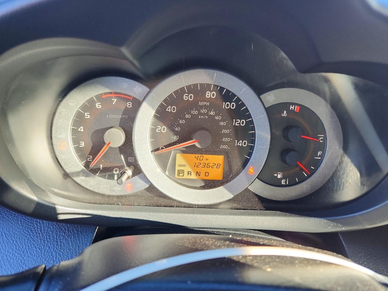 2009 TOYOTA RAV4 SPORT photo 9