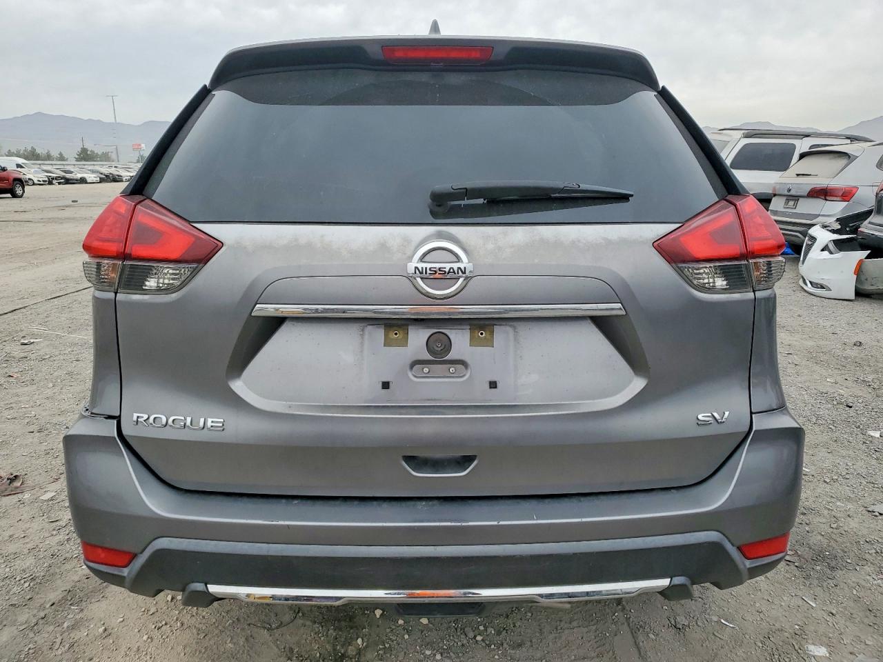 2017 NISSAN ROGUE S photo 6
