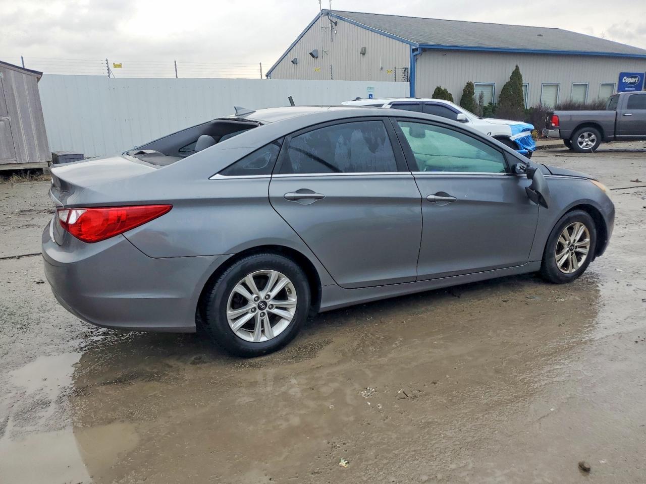 2013 HYUNDAI SONATA GLS photo 3
