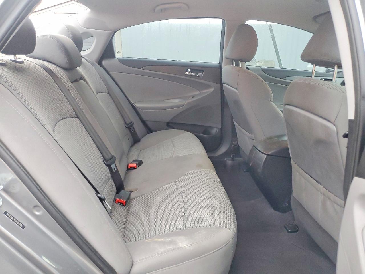 2013 HYUNDAI SONATA GLS photo 10