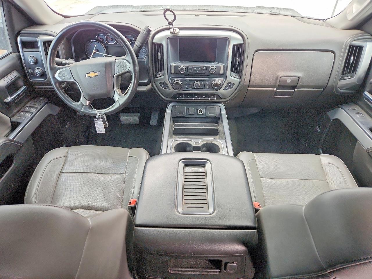 2017 CHEVROLET SILVERADO K1500 LTZ photo 8