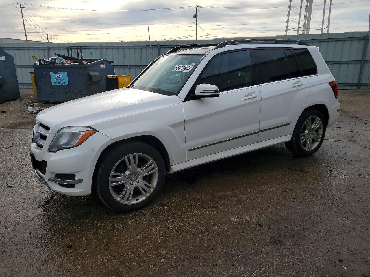 2015 MERCEDES-BENZ GLK