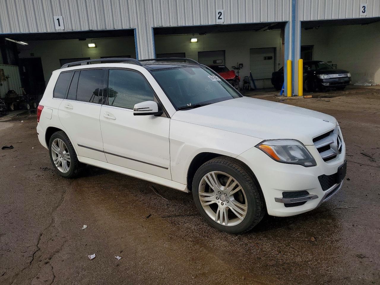 2015 MERCEDES-BENZ GLK 350 4MATIC photo 4