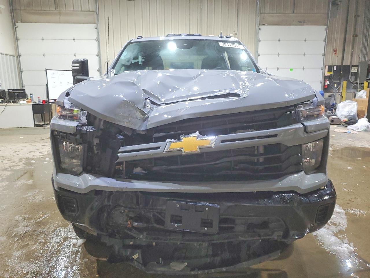 2025 CHEVROLET SILVERADO K2500 CUSTOM photo 5