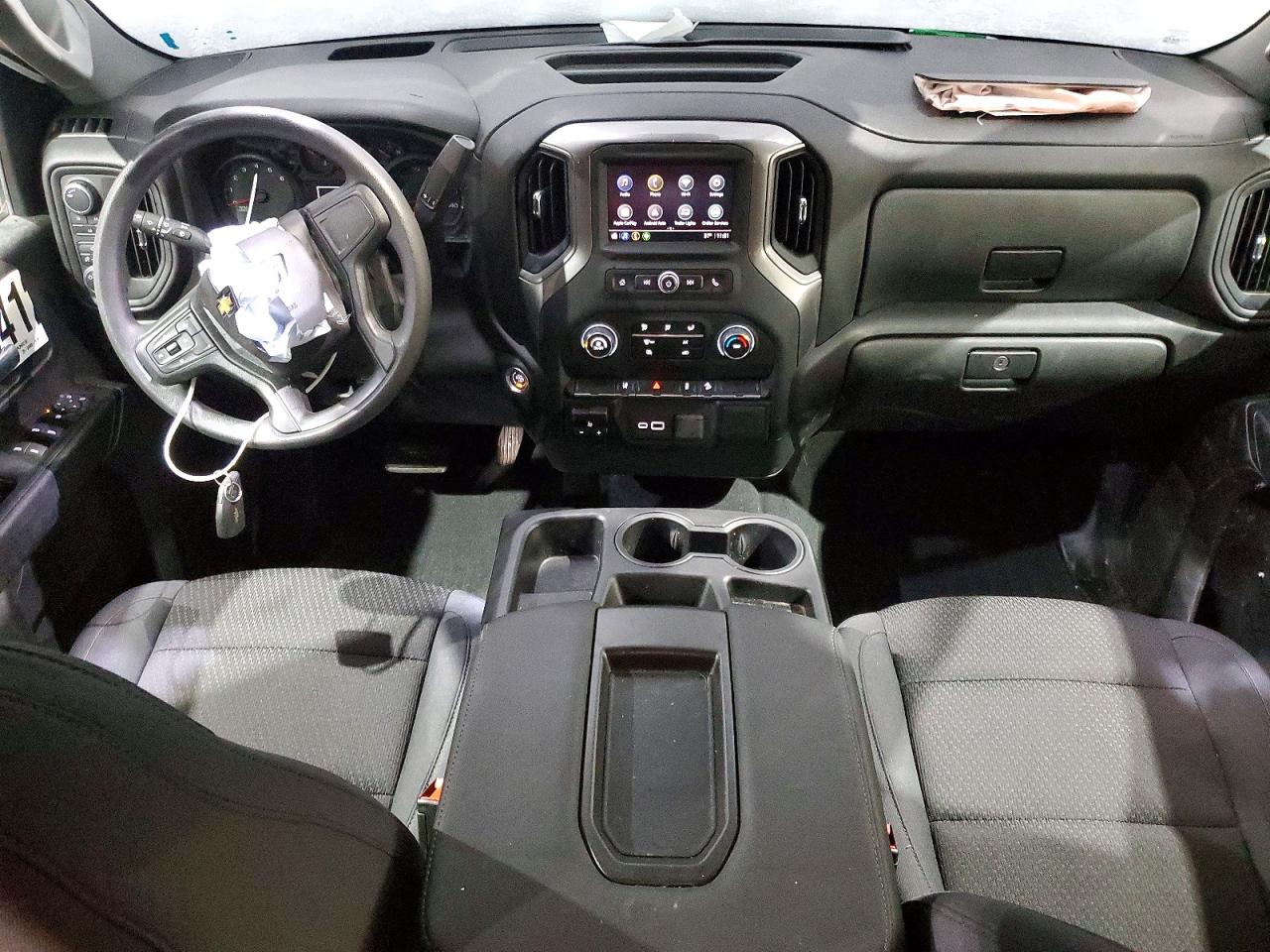 2025 CHEVROLET SILVERADO K2500 CUSTOM photo 8