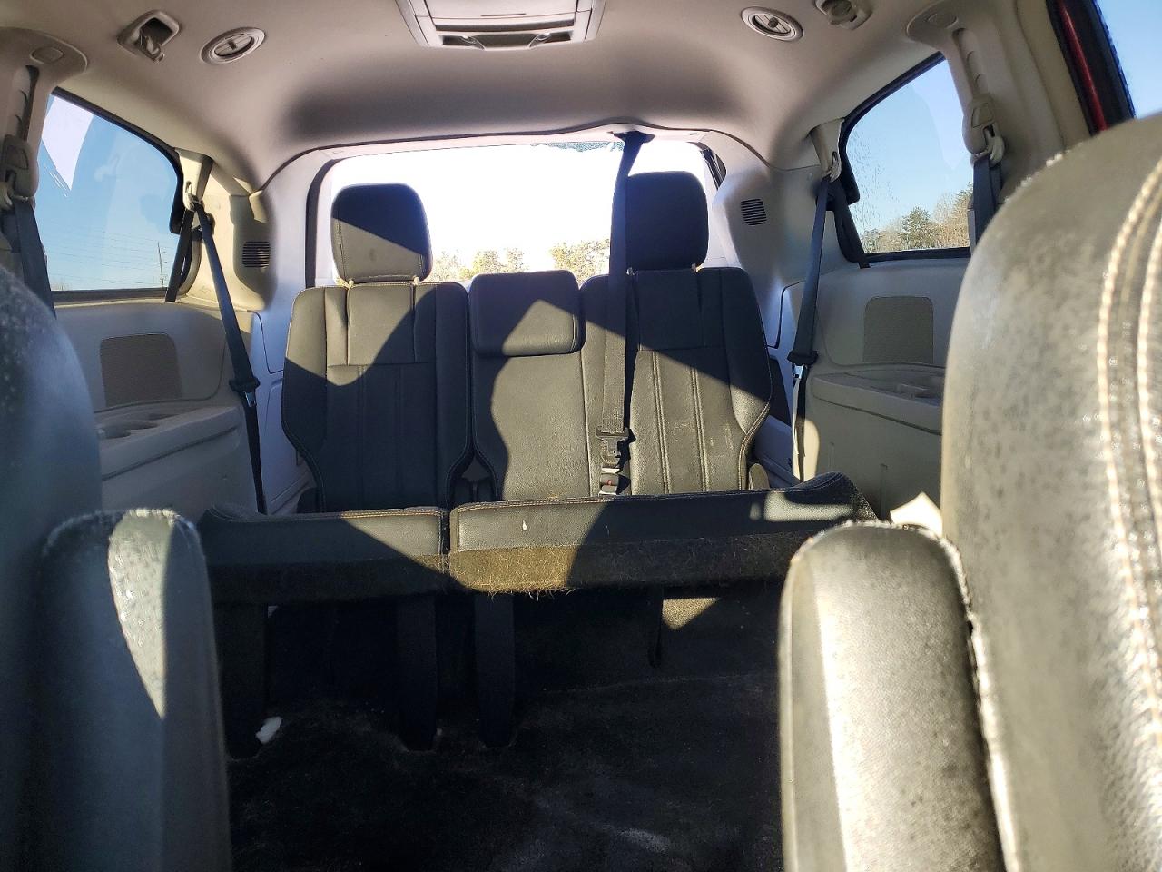 2012 CHRYSLER TOWN & COUNTRY TOURING photo 10