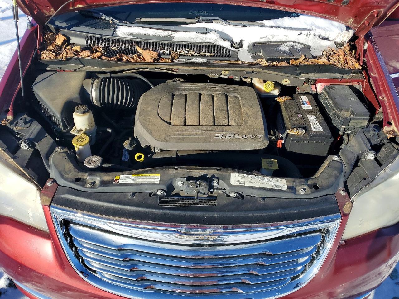 2012 CHRYSLER TOWN & COUNTRY TOURING photo 12