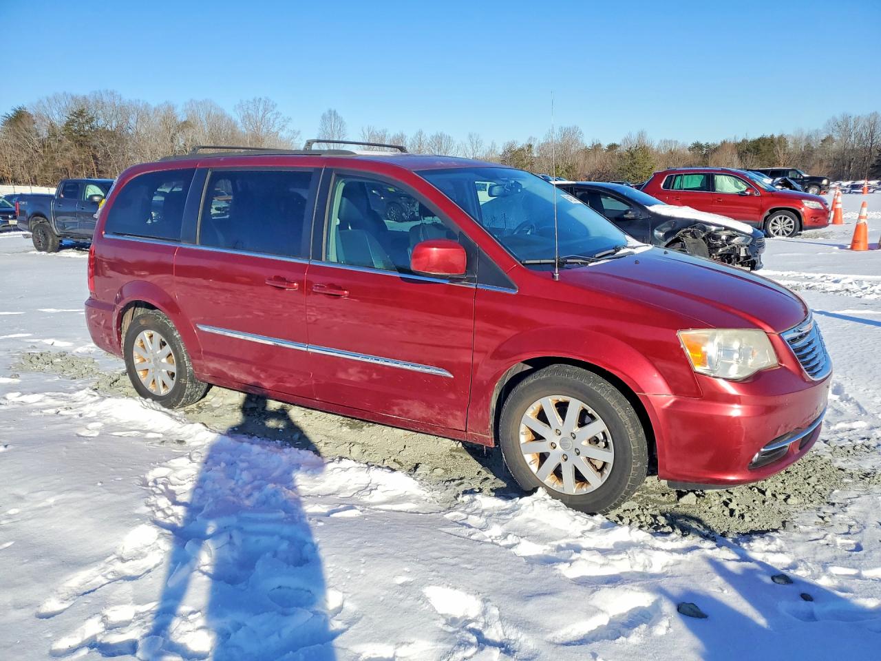 2012 CHRYSLER TOWN & COUNTRY TOURING photo 4