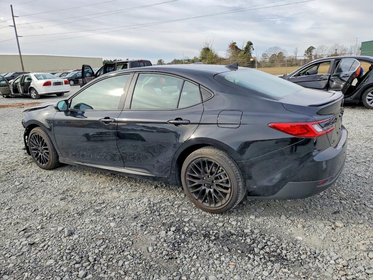 2025 TOYOTA CAMRY XSE photo 2