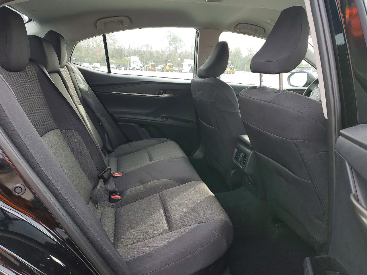 2025 TOYOTA CAMRY XSE photo 10