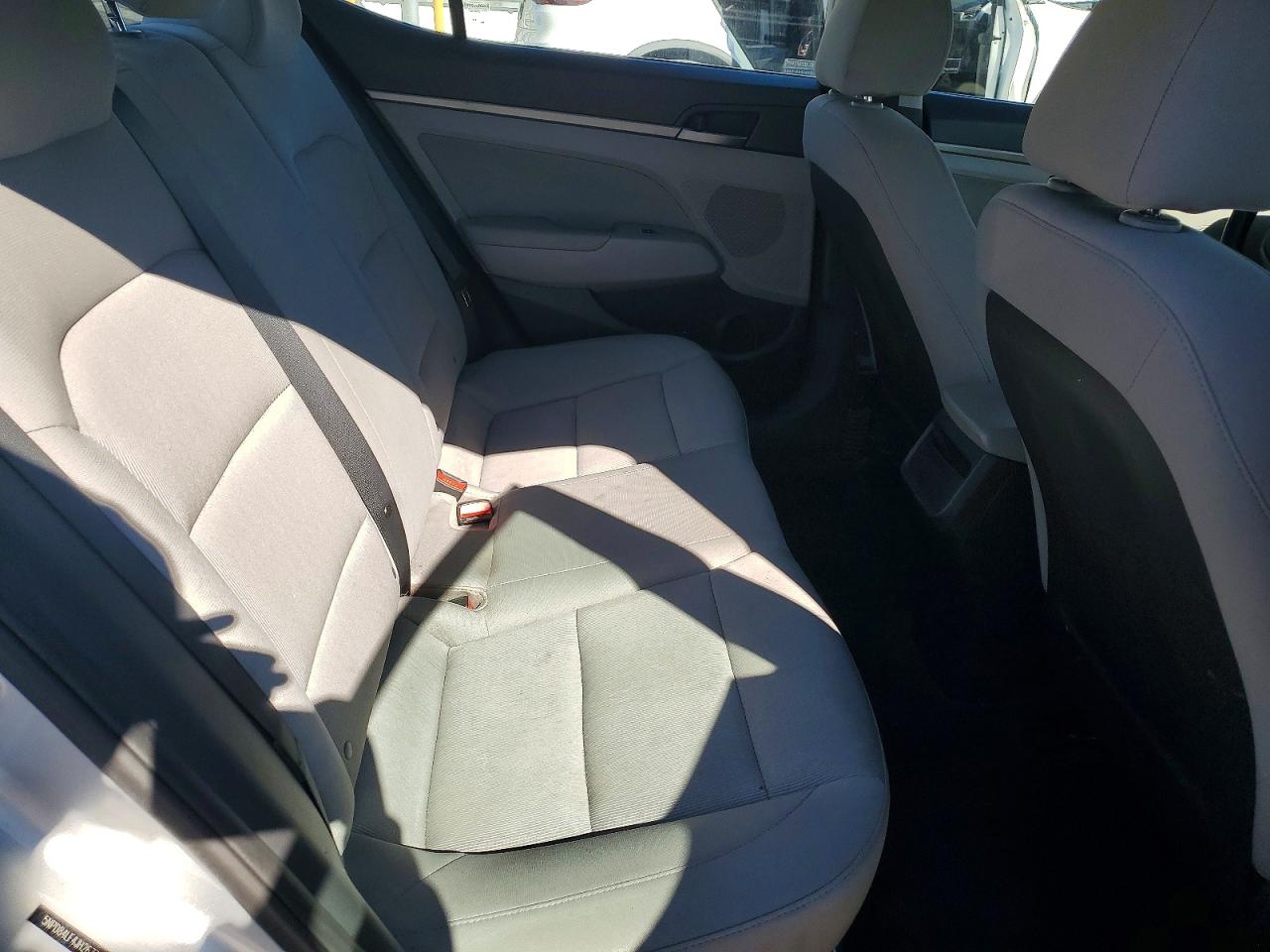 2018 HYUNDAI ELANTRA SEL photo 10