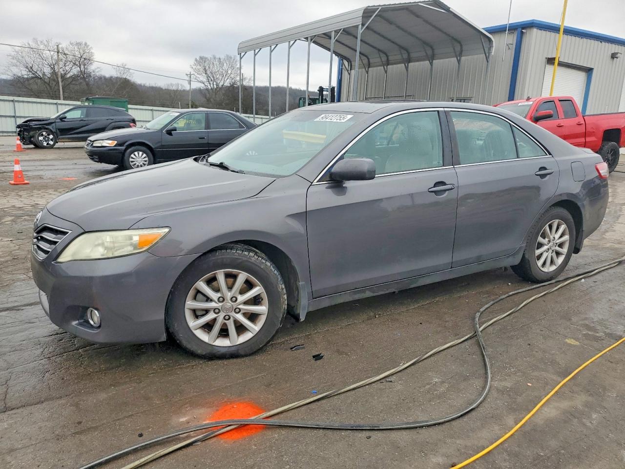 2011 TOYOTA CAMRY