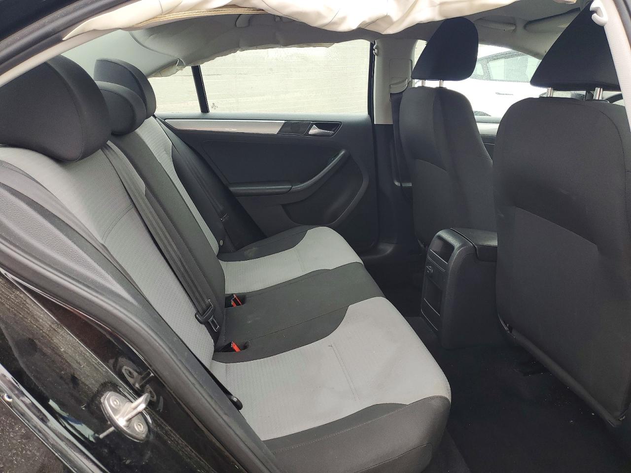 2018 VOLKSWAGEN JETTA S photo 10