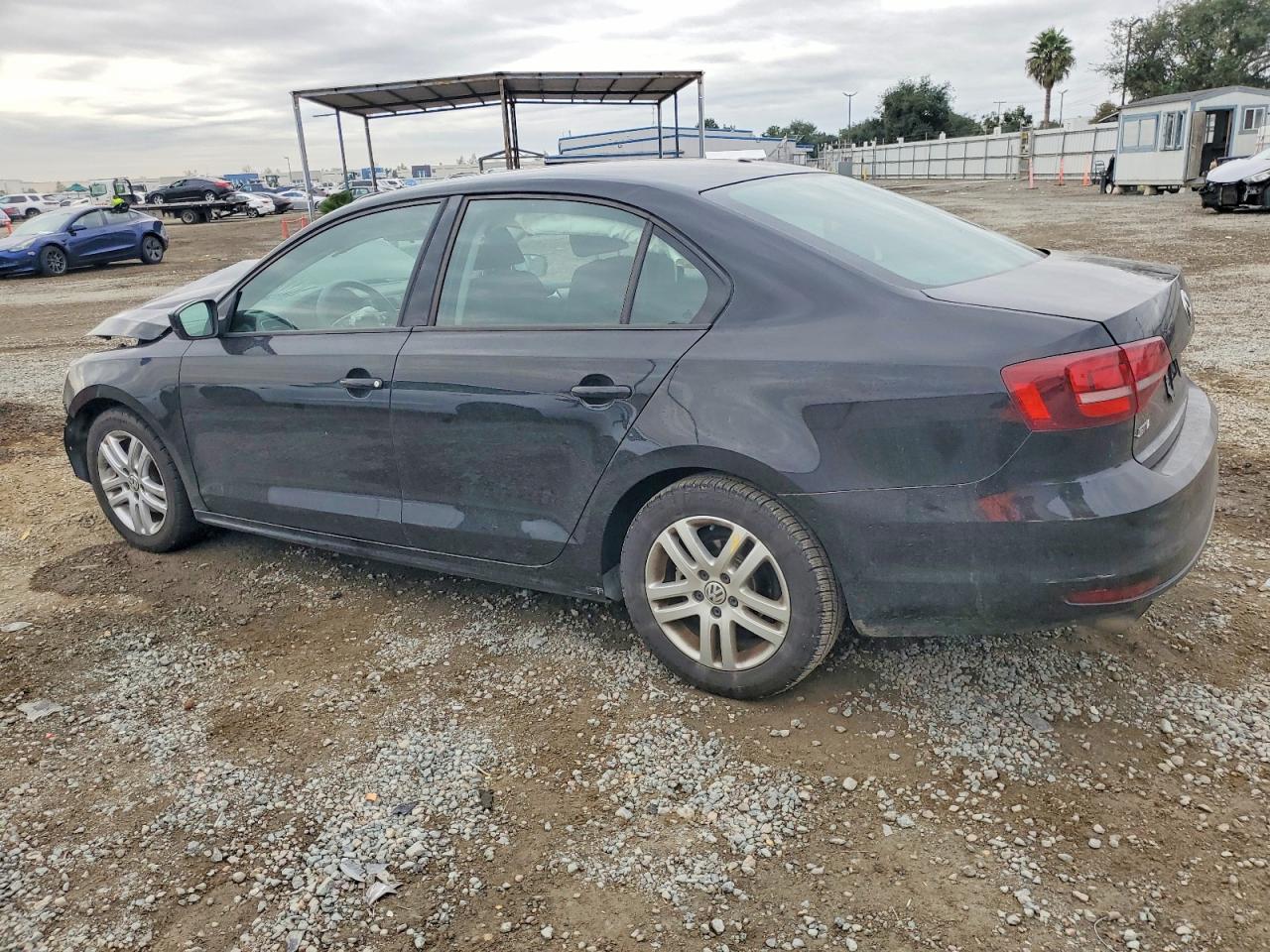 2018 VOLKSWAGEN JETTA S photo 2