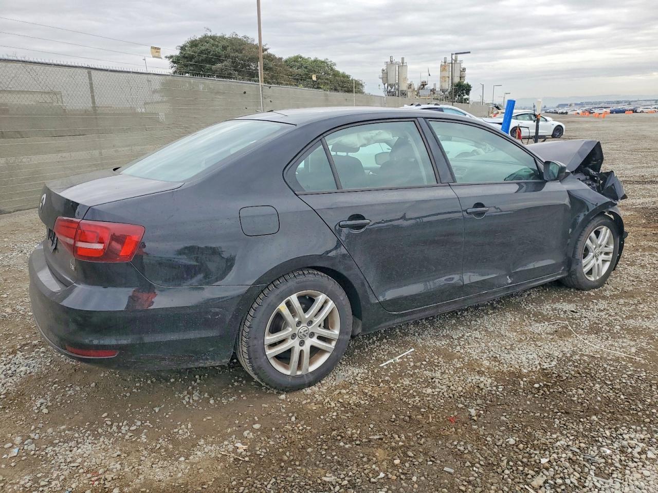 2018 VOLKSWAGEN JETTA S photo 3