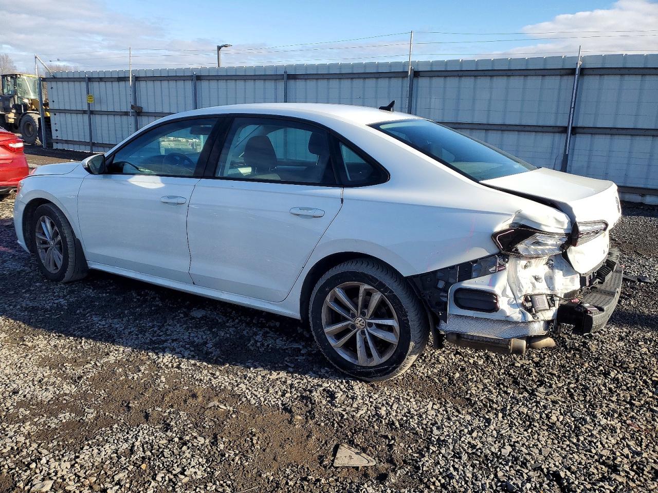 2021 VOLKSWAGEN PASSAT S photo 2