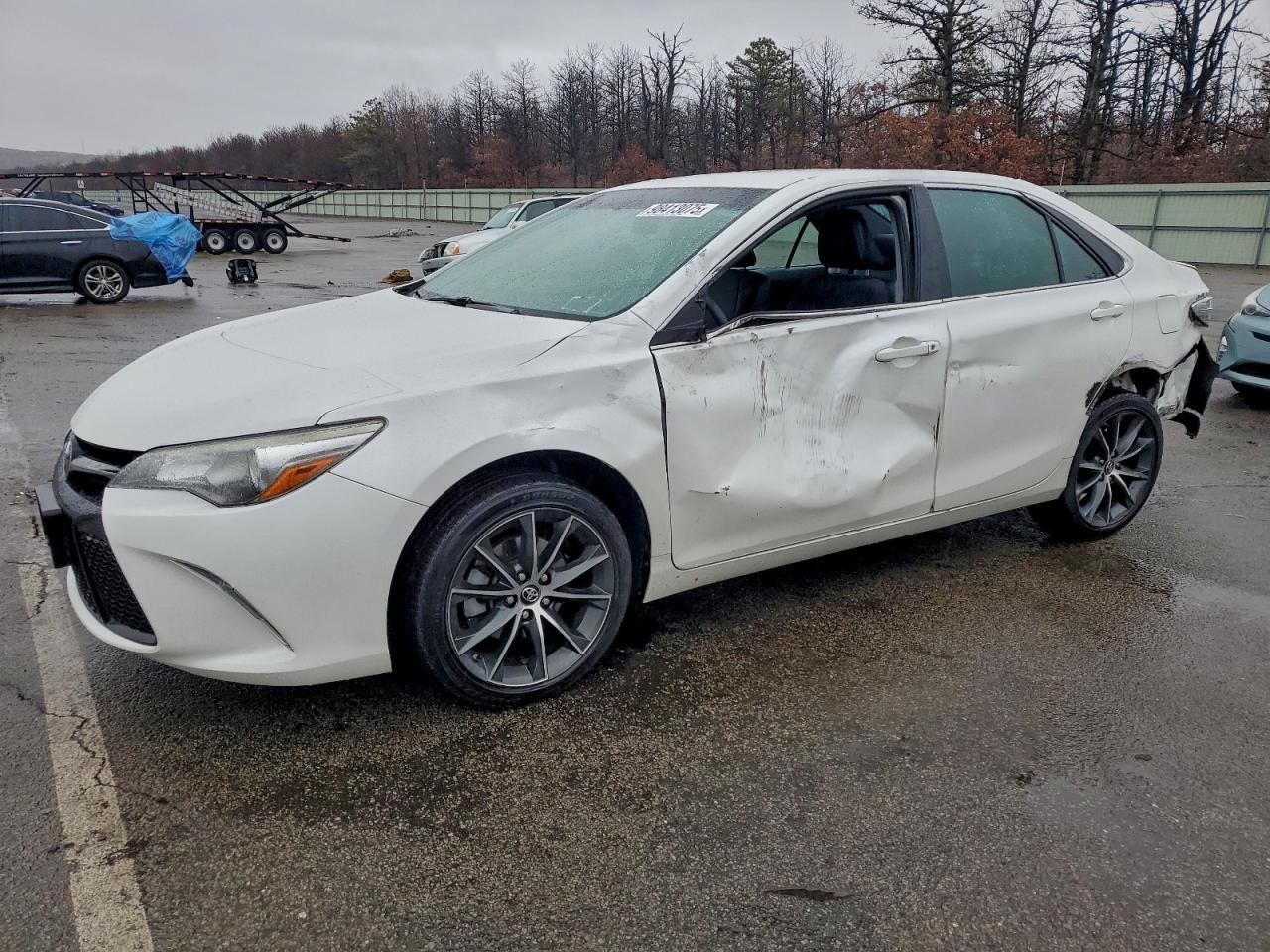 2017 TOYOTA CAMRY