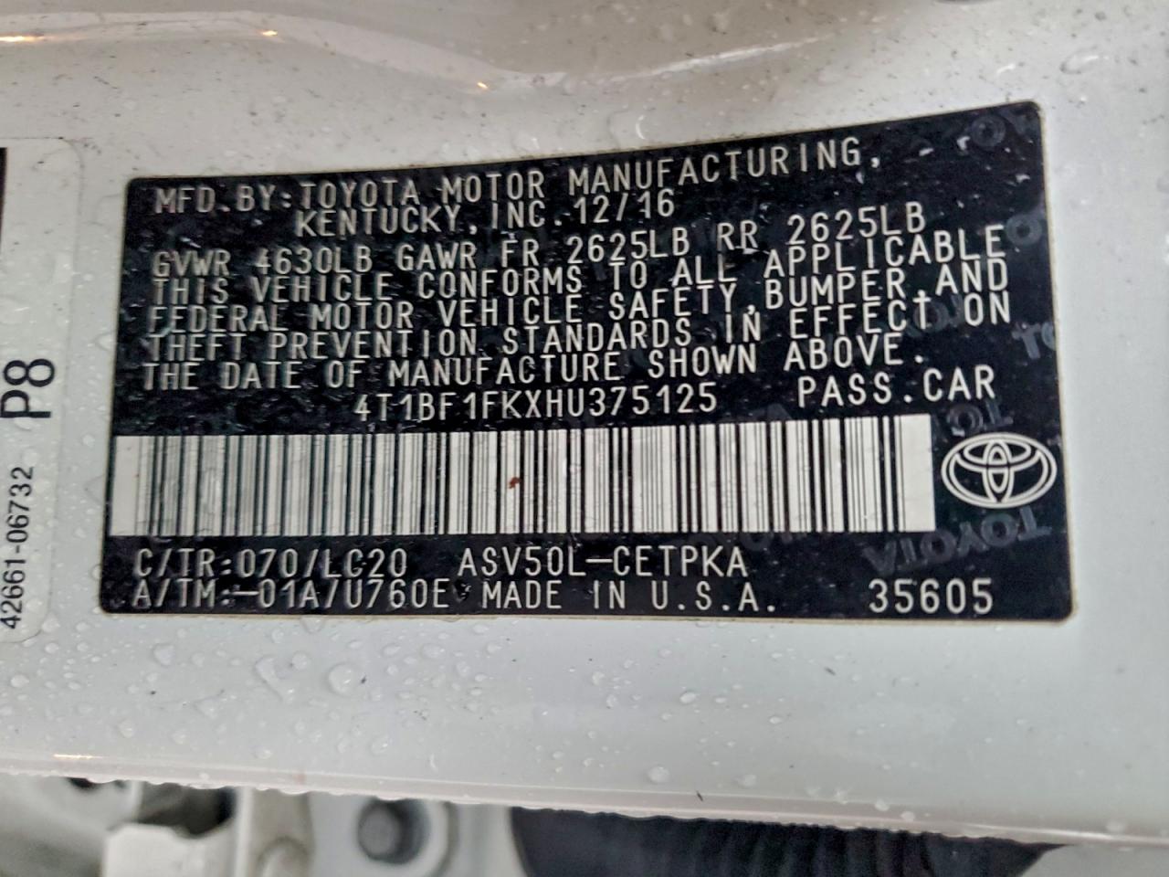 2017 TOYOTA CAMRY LE photo 12
