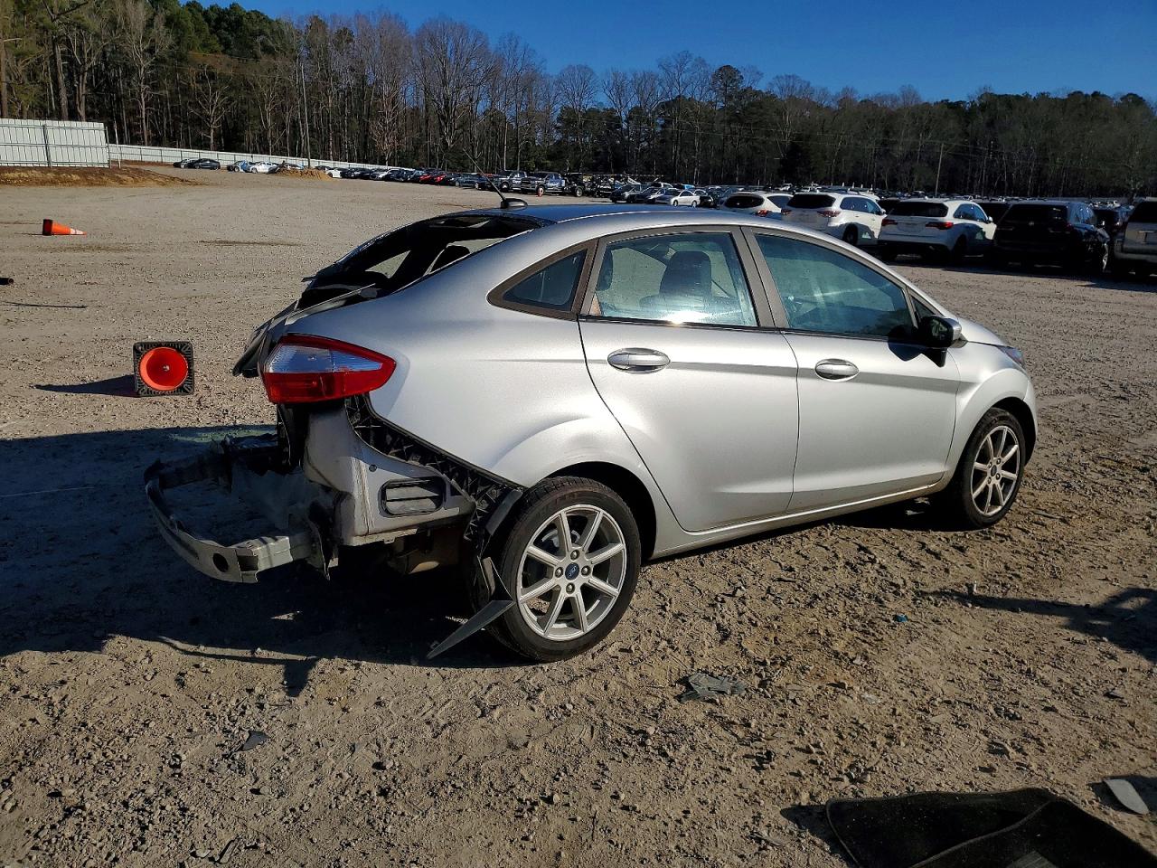 2019 FORD FIESTA photo 3
