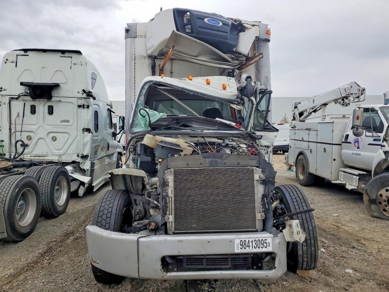 2016 FREIGHTLINER BUSINESS CLASS M2 REFRIGERATED BOX TRUCK photo 5