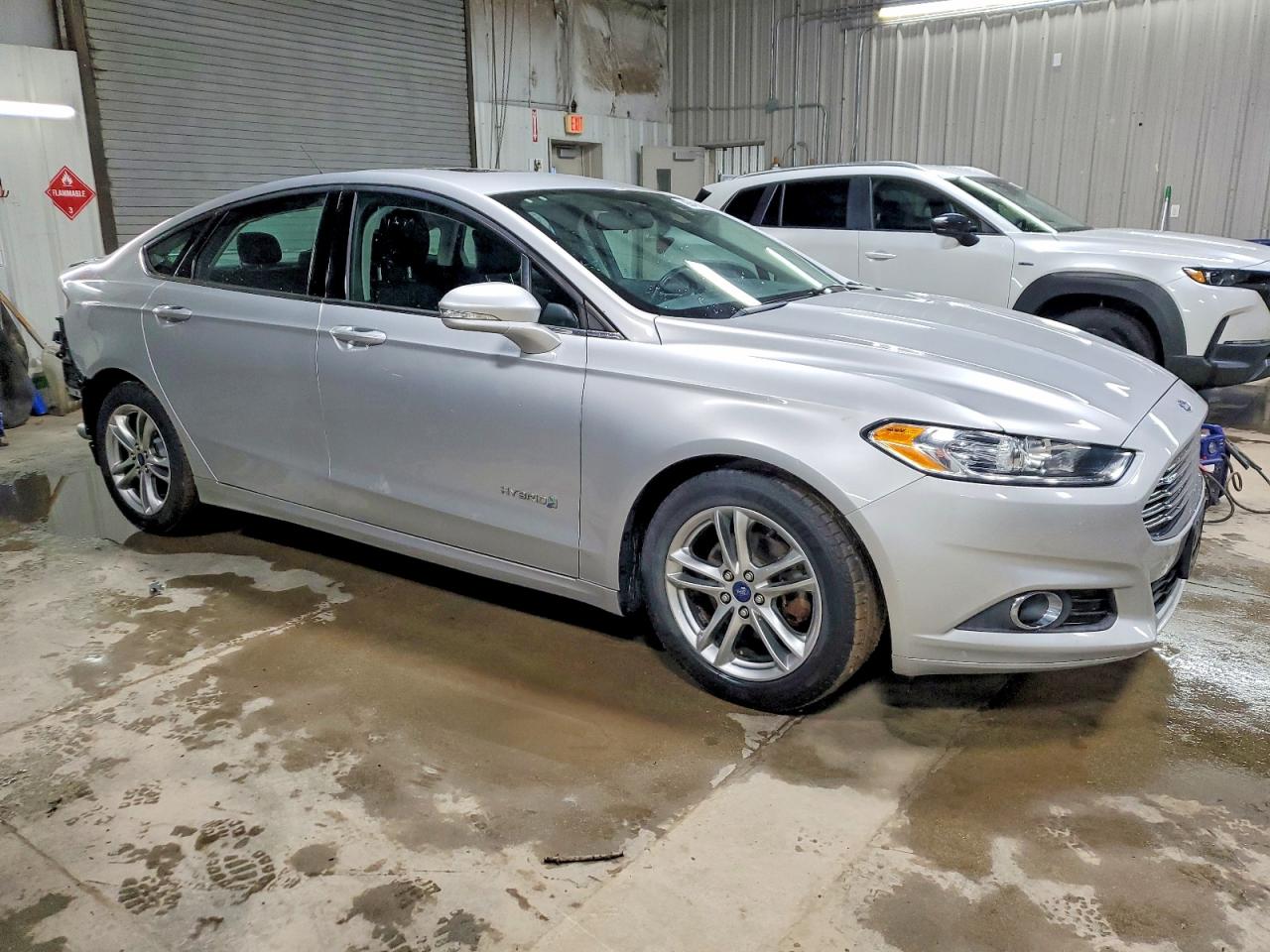 2016 FORD FUSION SE HYBRID photo 4