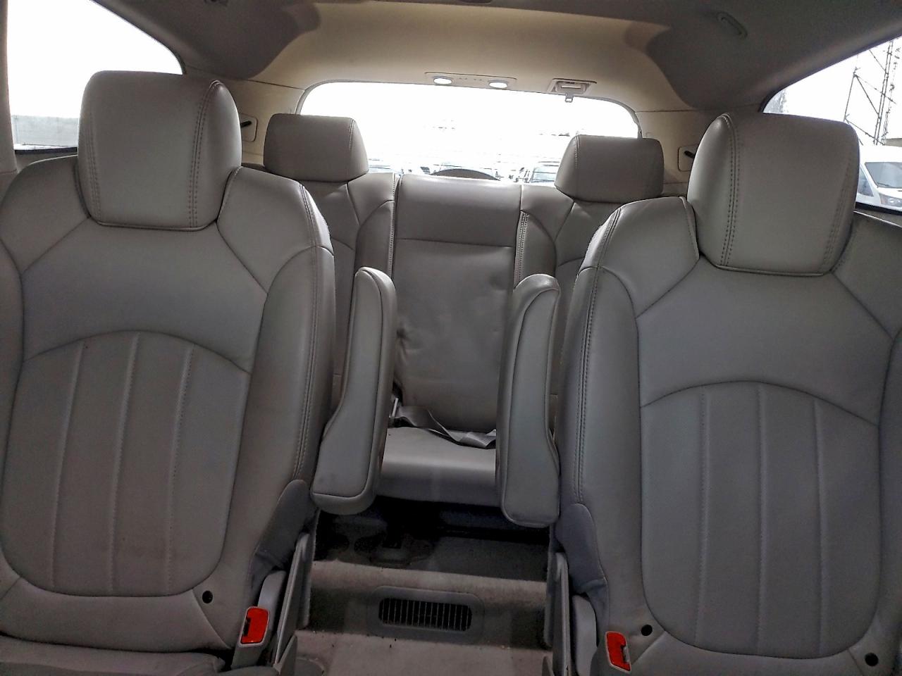 2008 BUICK ENCLAVE CXL photo 10