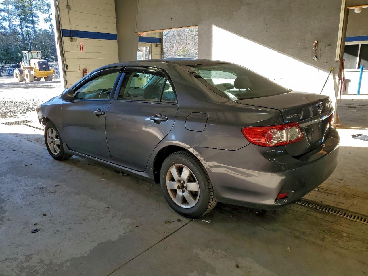 2011 TOYOTA COROLLA BASE photo 2