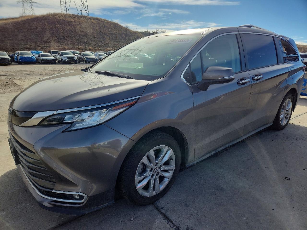 2022 TOYOTA SIENNA