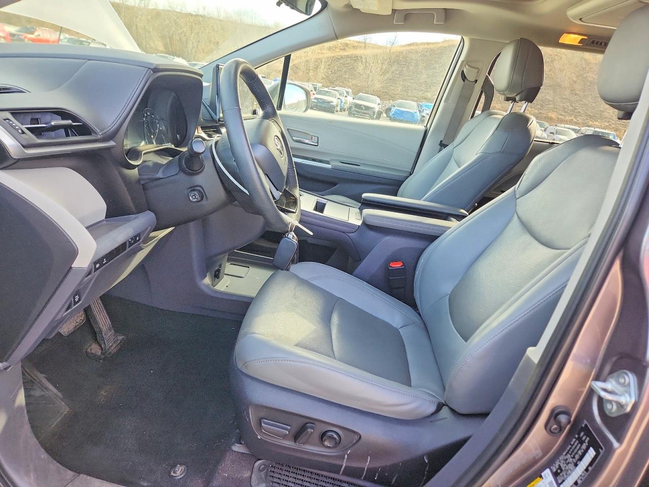 2022 TOYOTA SIENNA LIMITED photo 7