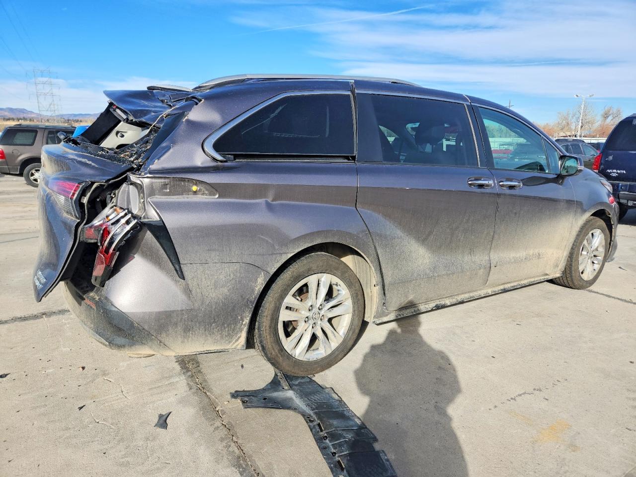 2022 TOYOTA SIENNA LIMITED photo 3
