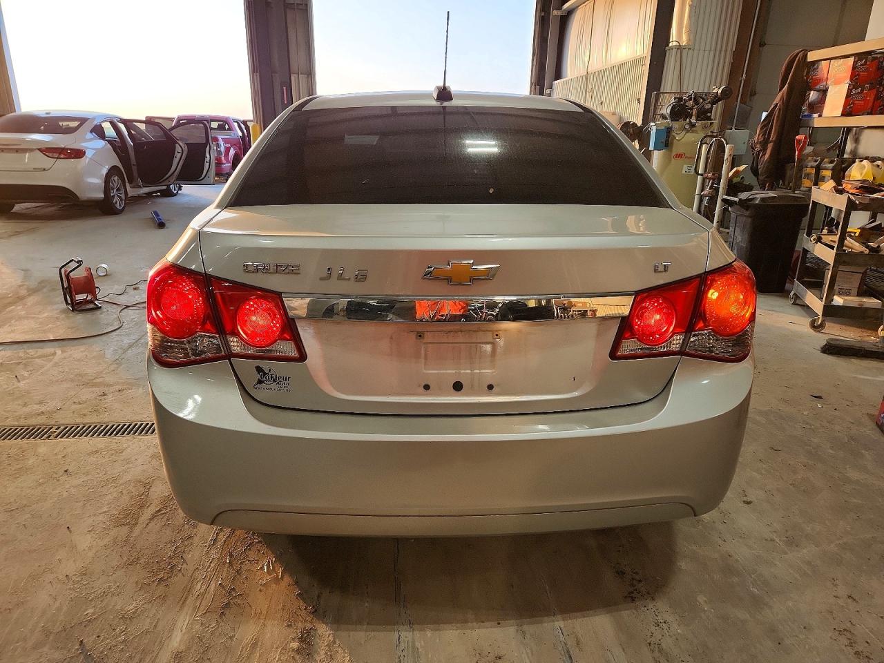 2016 CHEVROLET CRUZE LIMITED LT photo 6
