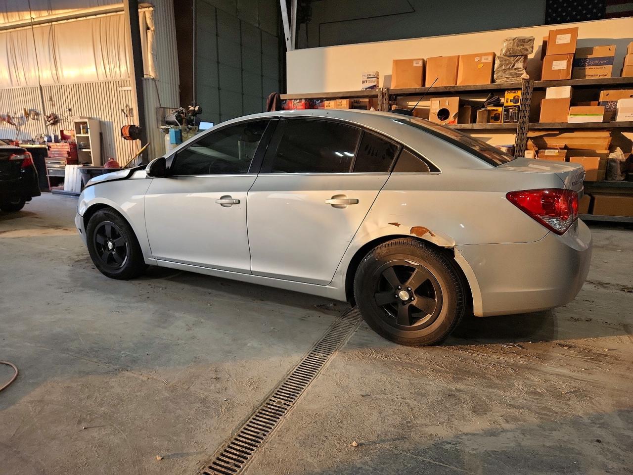 2016 CHEVROLET CRUZE LIMITED LT photo 2