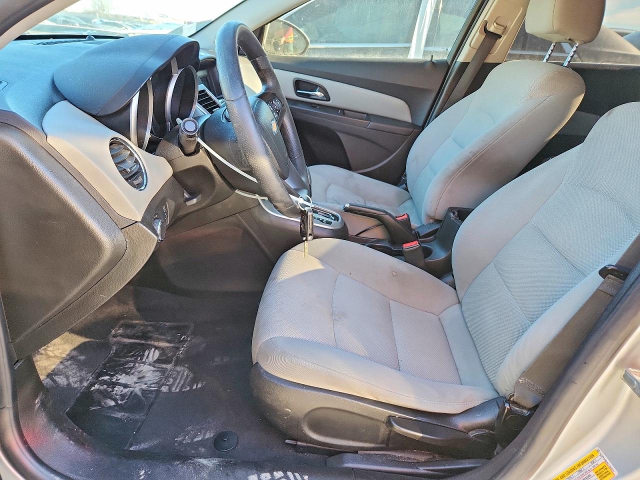 2016 CHEVROLET CRUZE LIMITED LT photo 7