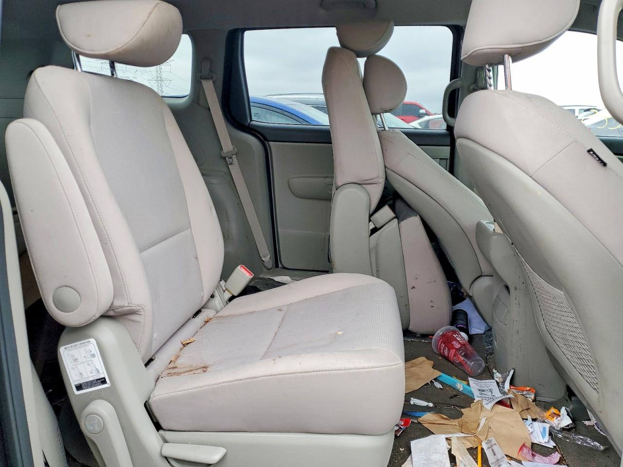 2019 KIA SEDONA LX photo 10