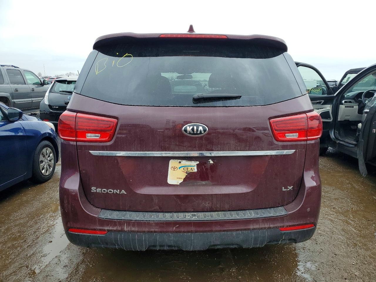 2019 KIA SEDONA LX photo 6