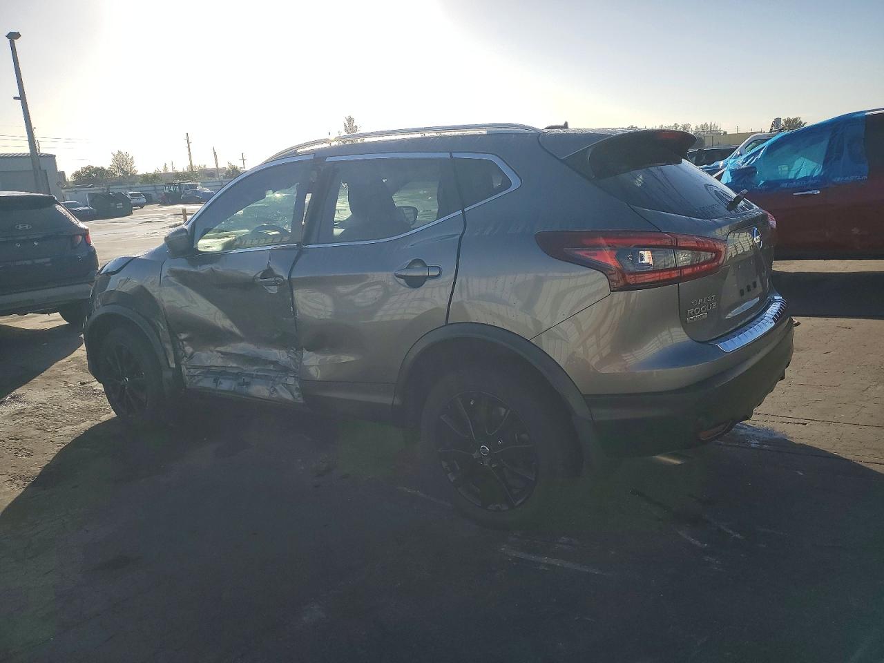 2020 NISSAN ROGUE SPORT SV photo 2