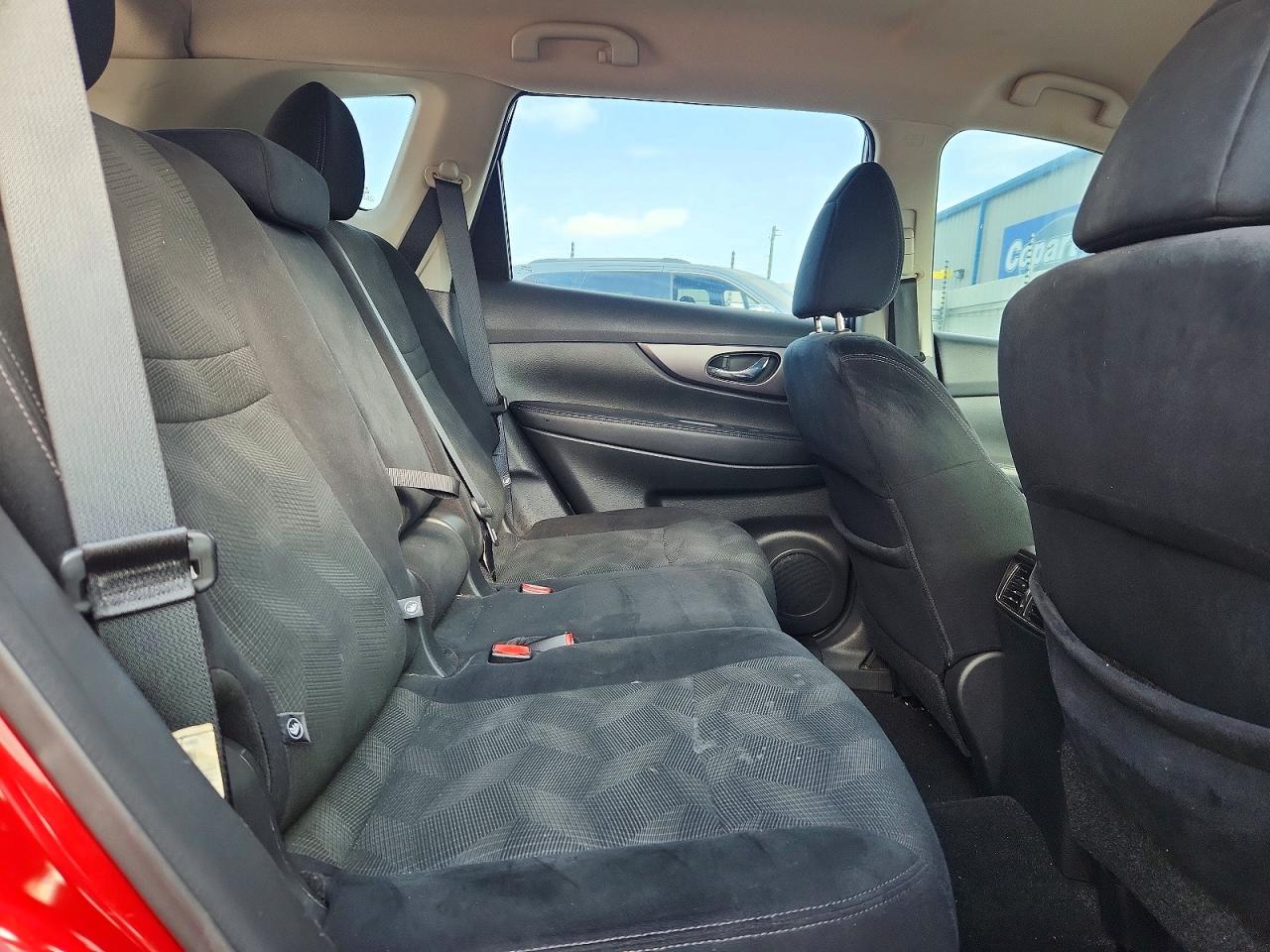 2016 NISSAN ROGUE S photo 10