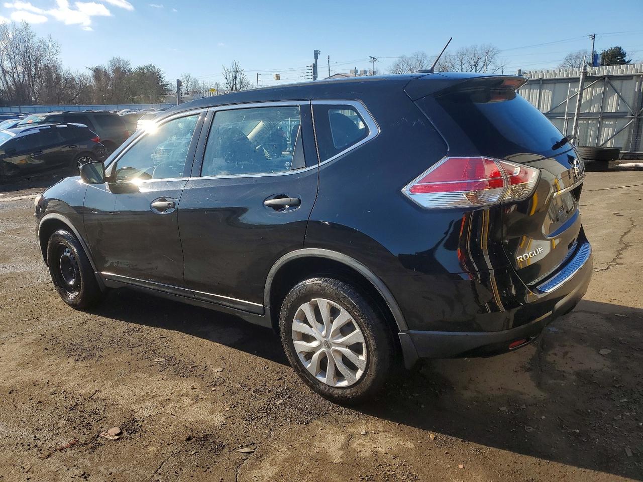 2016 NISSAN ROGUE S photo 3