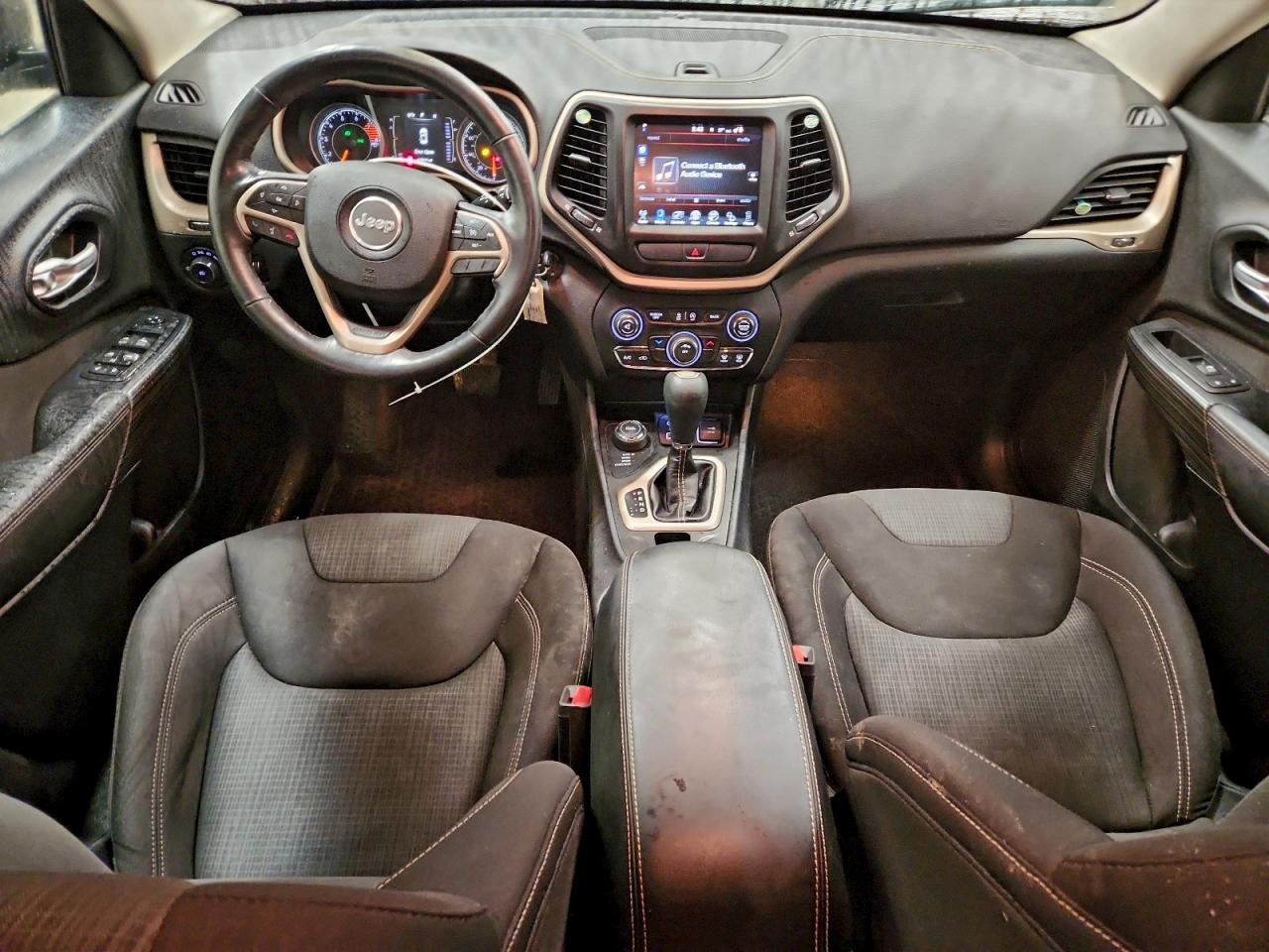 2016 JEEP CHEROKEE LATITUDE photo 15