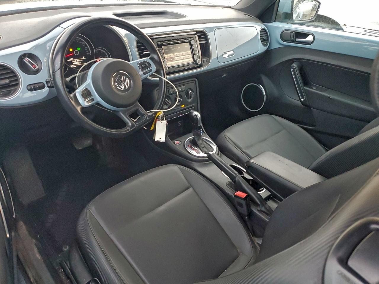 2013 VOLKSWAGEN BEETLE photo 15