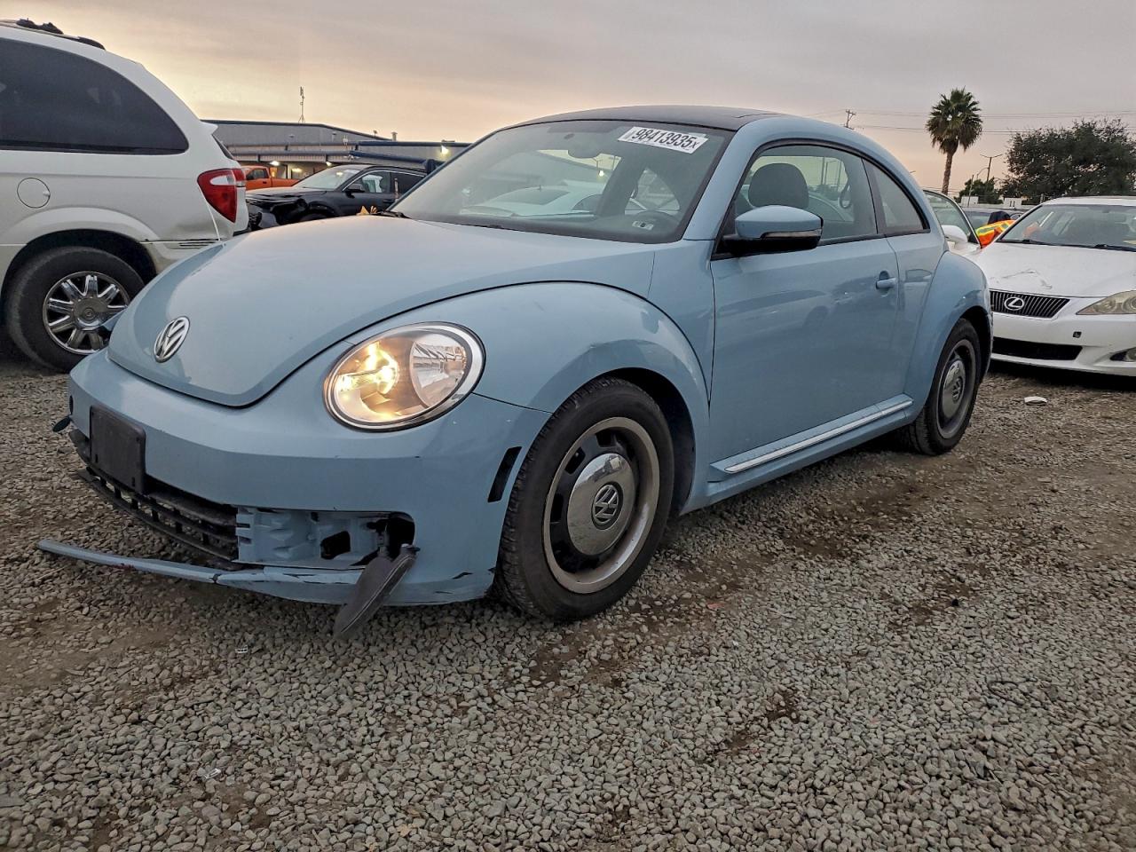 2013 VOLKSWAGEN BEETLE