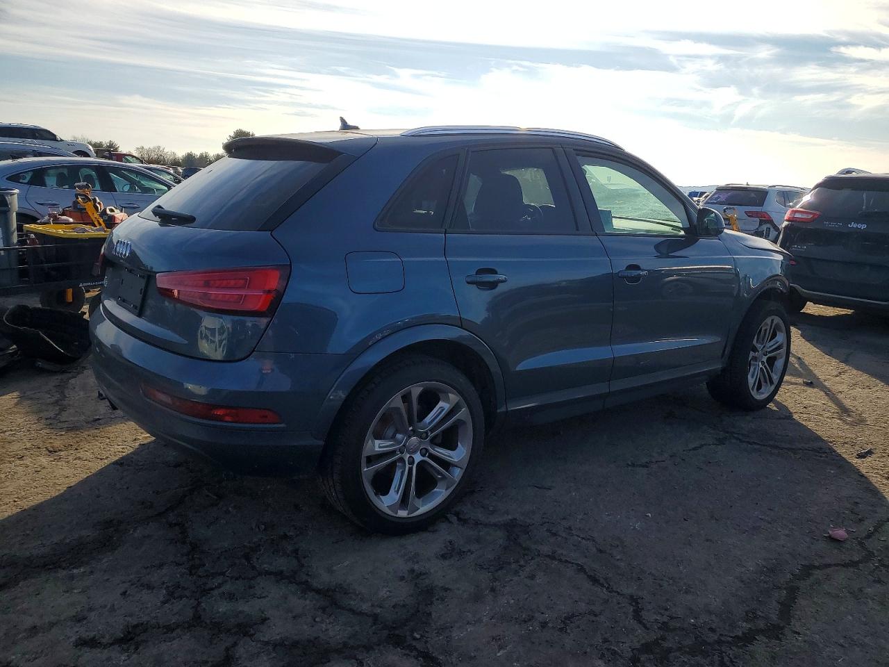 2018 AUDI Q3 PREMIUM photo 3