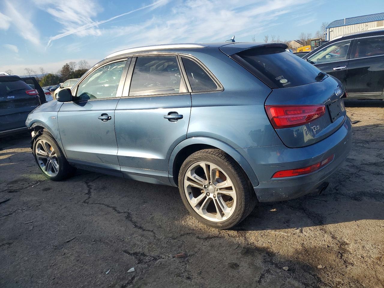 2018 AUDI Q3 PREMIUM photo 2