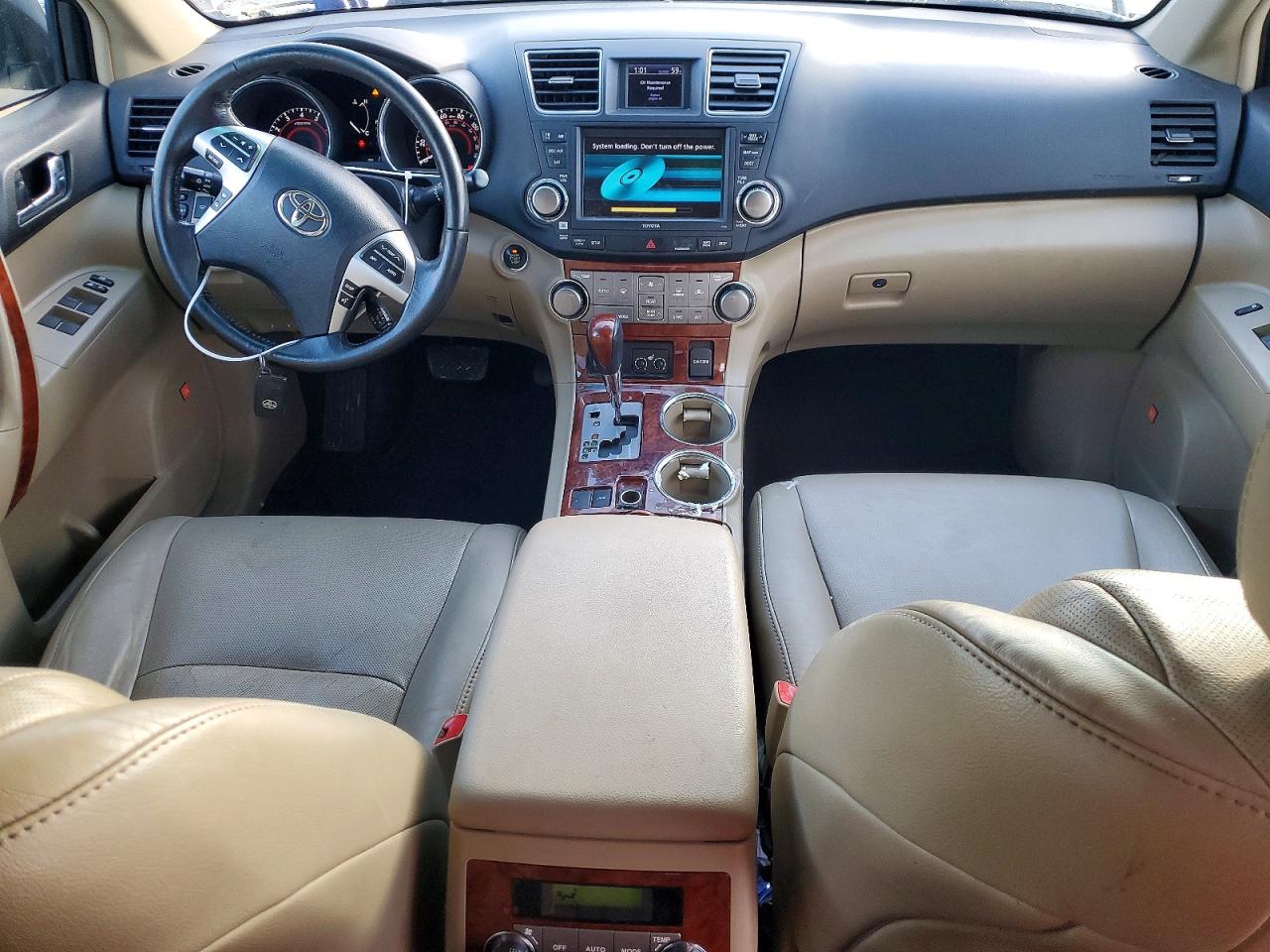 2011 TOYOTA HIGHLANDER LIMITED photo 8