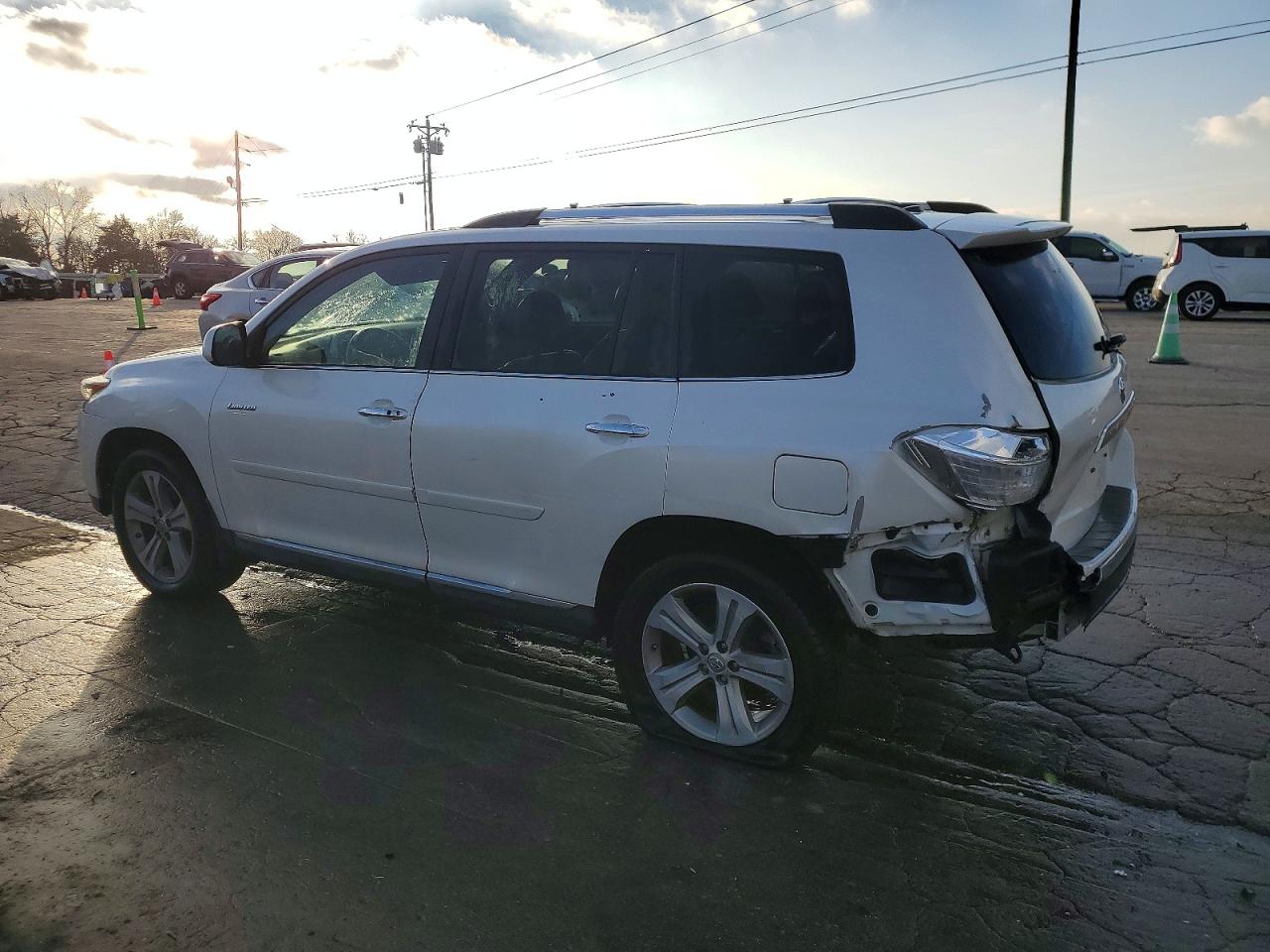 2011 TOYOTA HIGHLANDER LIMITED photo 2