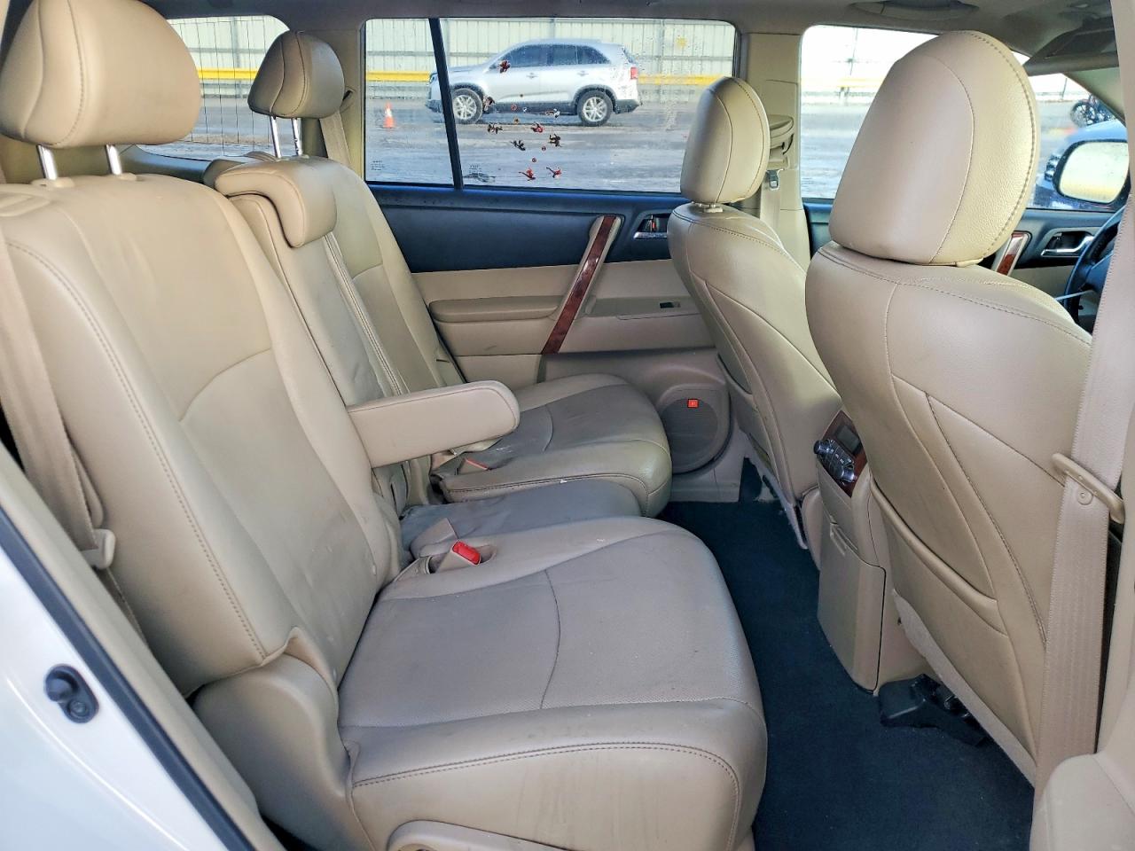 2011 TOYOTA HIGHLANDER LIMITED photo 11