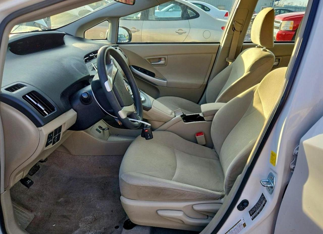 2011 TOYOTA PRIUS photo 7